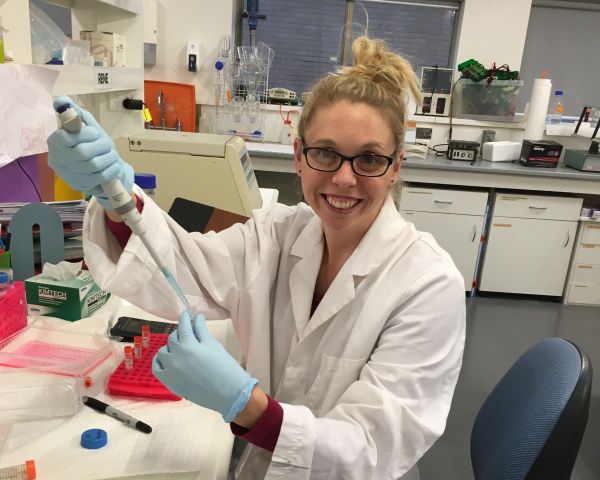 Photo of Dr Kate Murphy in the laboratory
